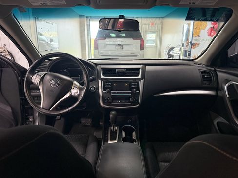 Used 2017 Nissan Altima 2.5 SV FWD image 13