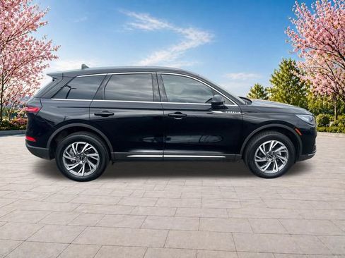 Used 2024 Lincoln Corsair AWD image 9