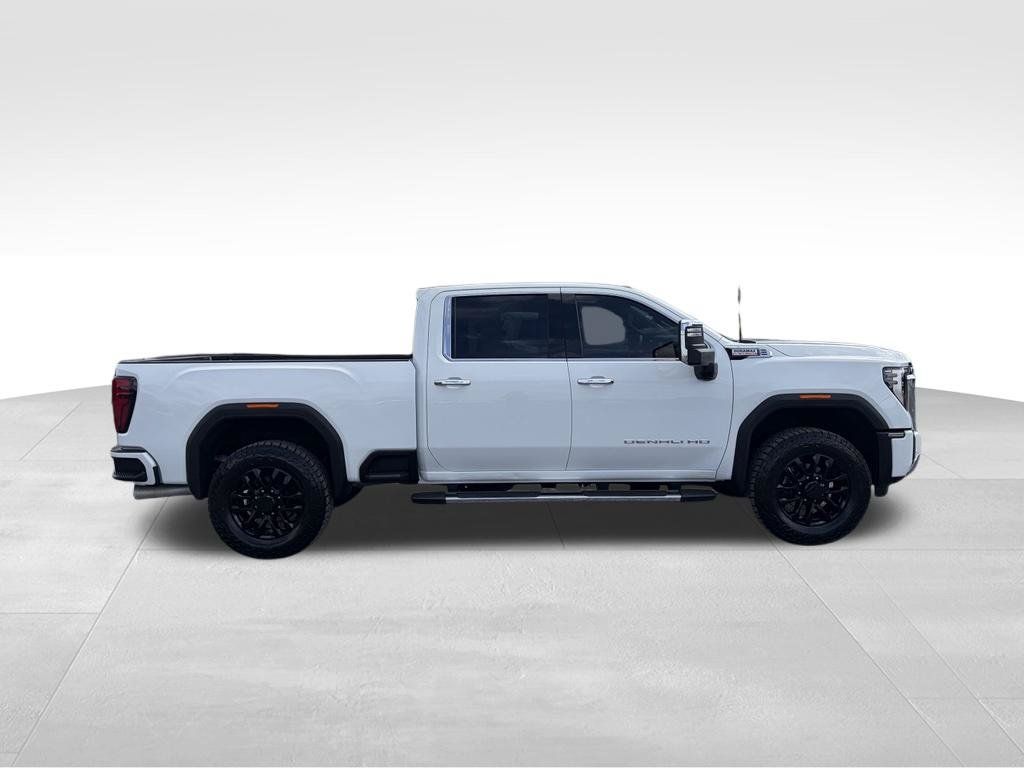 Used 2025 GMC Sierra 2500 Denali AWD/4WD image 26