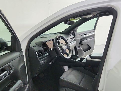 Used 2026 GMC Terrain Elevation AWD/4WD image 16