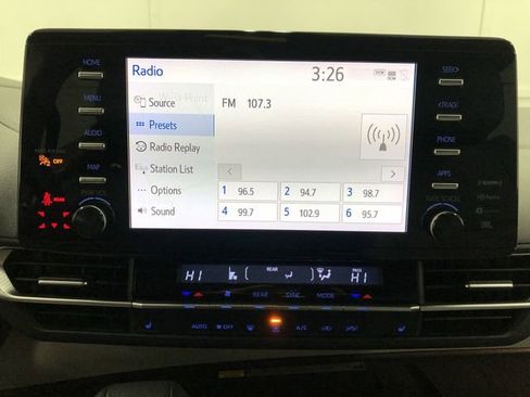 Used 2021 Toyota Sienna XLE image 20