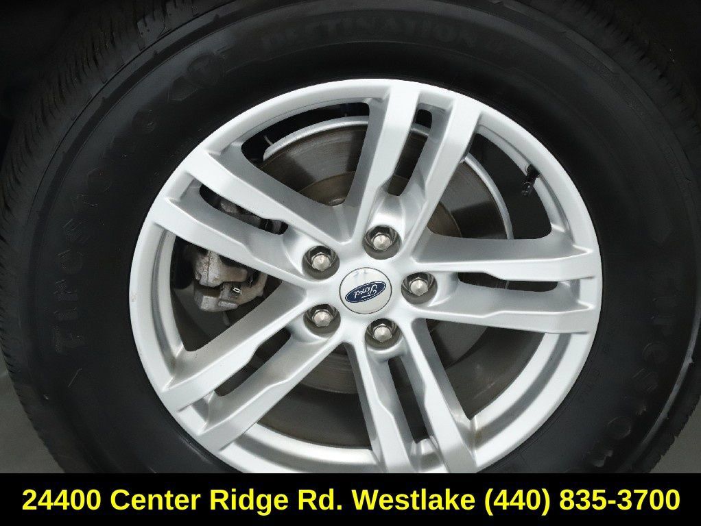 Used 2022 Ford Explorer XLT AWD/4WD image 12