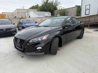 Used 2022 Nissan Altima 2.5 SR w/ Midnight Edition Package FWD video 1