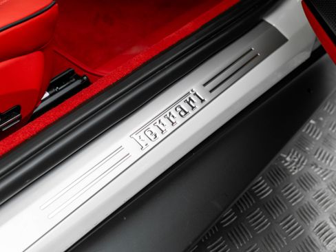 Certified 2022 Ferrari Roma image 44