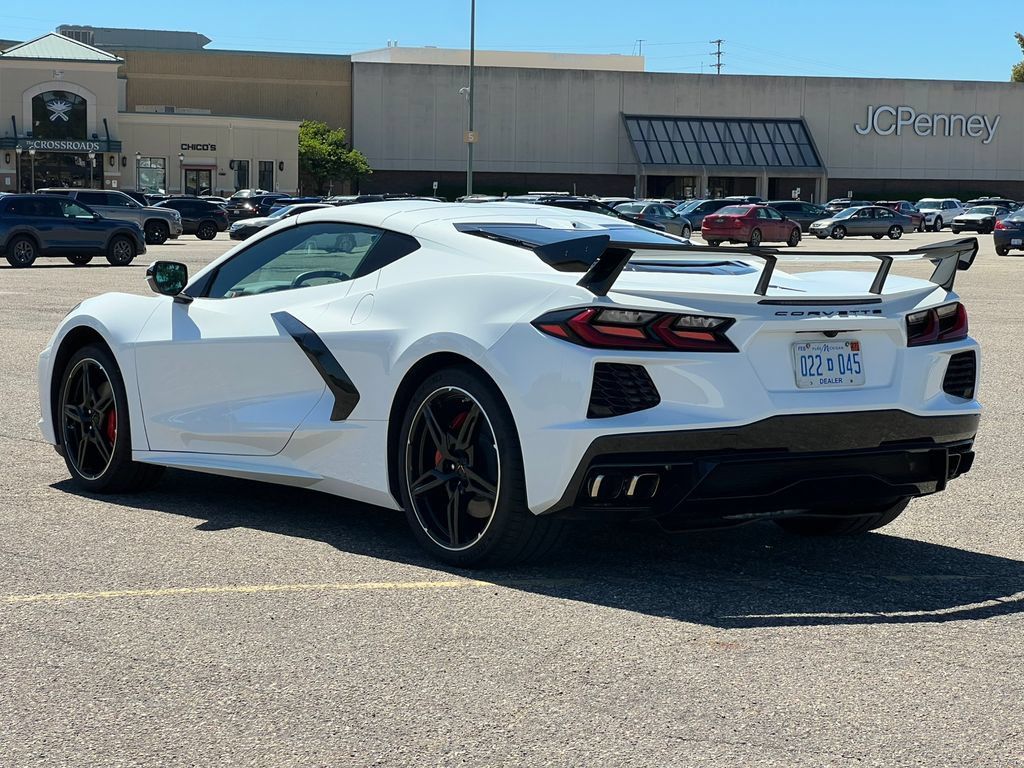 Used 2020 Chevrolet Corvette Stingray Preferred Cpe w/ 2LT Preferred Equipment Group RWD image 10