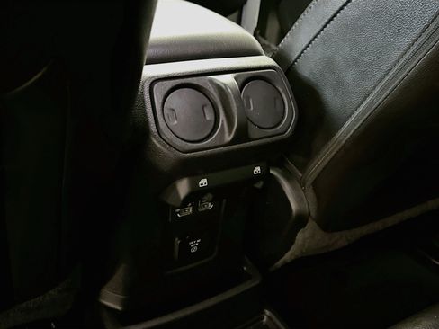 Used 2023 Jeep Wrangler Unlimited Sahara w/ Cold Weather Group AWD/4WD image 28