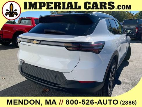 New 2026 Chevrolet Equinox EV LT image 13