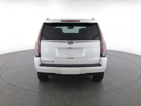 Used 2017 Cadillac Escalade Premium Luxury AWD/4WD image 7