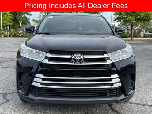 Used 2019 Toyota Highlander LE AWD/4WD image 8