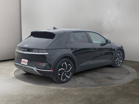 Certified 2024 Hyundai Ioniq 5 SE RWD image 5