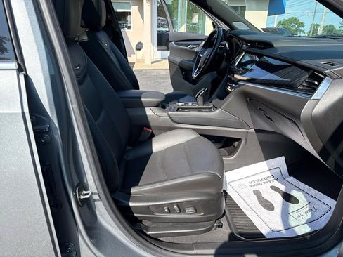 Used 2024 Cadillac XT6 Premium Luxury w/ LPO, Floor Liner Package AWD/4WD image 30