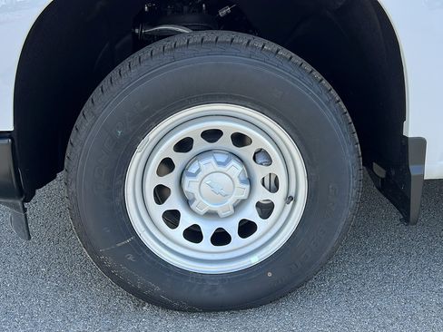 New 2025 Chevrolet Silverado 1500 W/T image 11