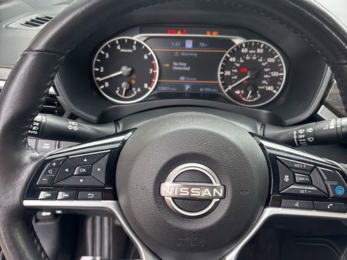 Used 2024 Nissan Altima 2.5 SV w/ SV Premium Package FWD image 13