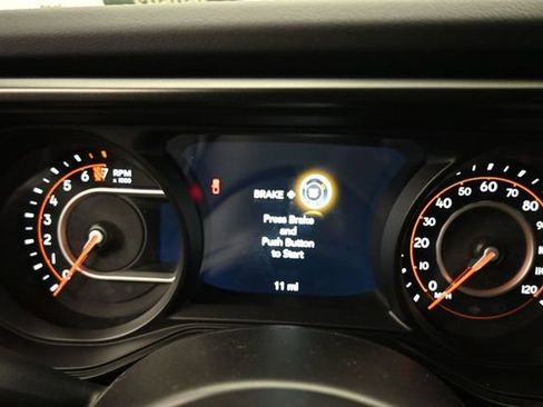 New 2026 Jeep Gladiator Sport AWD/4WD image 4