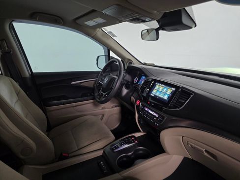 Used 2021 Honda Pilot EX image 23