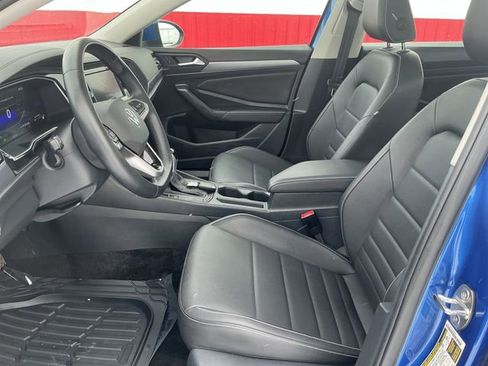 Used 2024 Volkswagen Jetta SE image 21