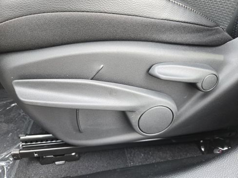 New 2026 Jeep Compass Latitude image 25