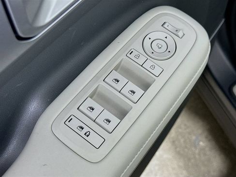 Used 2025 Hyundai Santa Fe Calligraphy FWD image 18