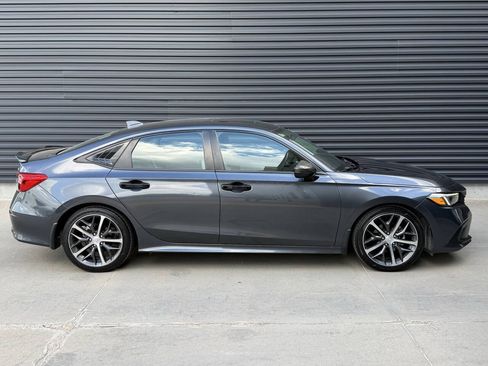 Used 2023 Honda Civic Touring image 10
