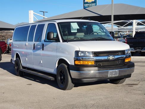 Used 2023 Chevrolet Express 3500 LT w/ LT Preferred Equipment Group image 2