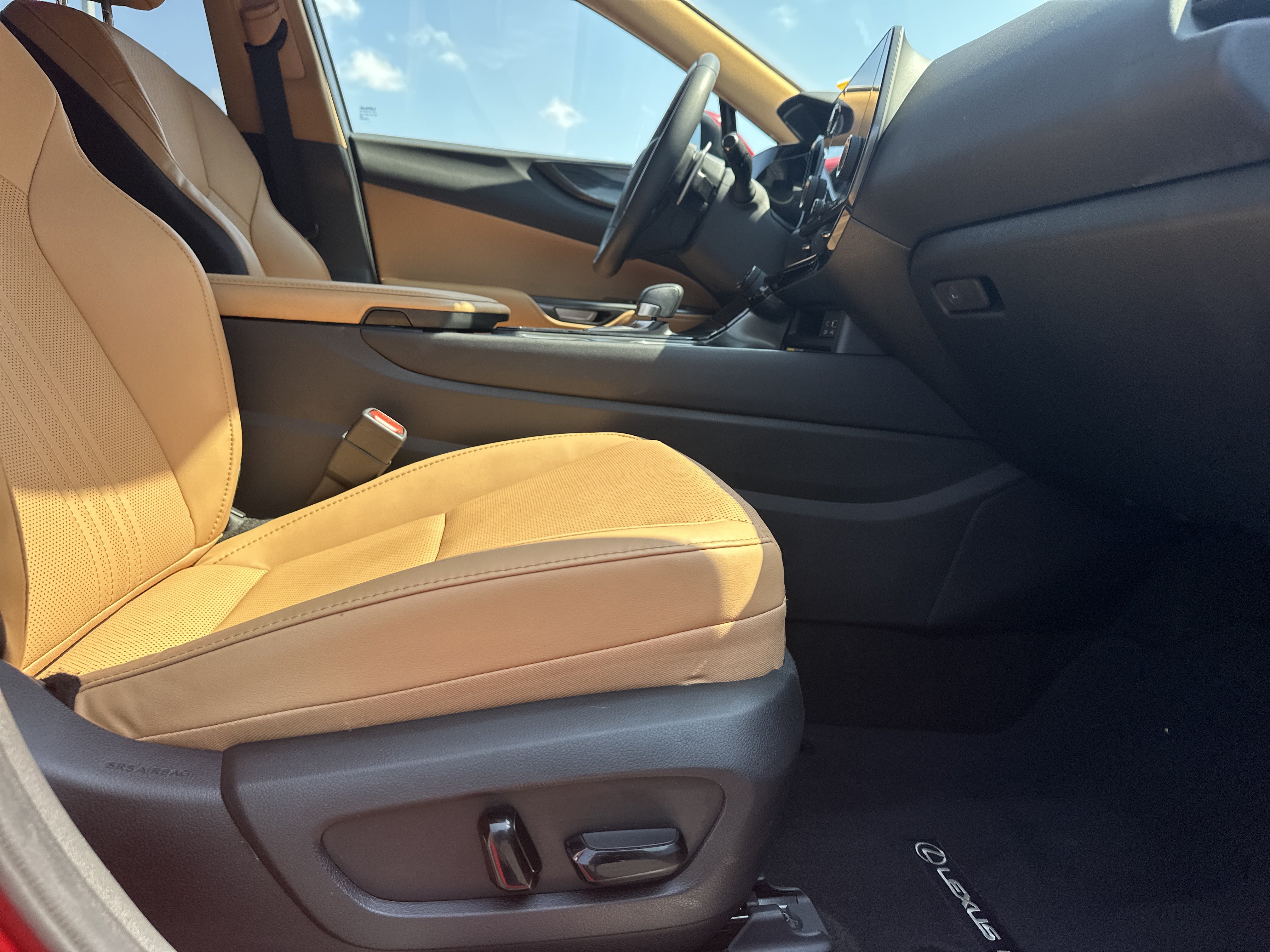 Used 2023 Lexus NX 350 AWD image 14