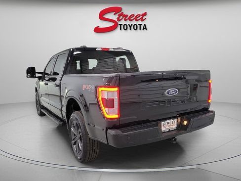 Used 2023 Ford F150 Lariat image 2