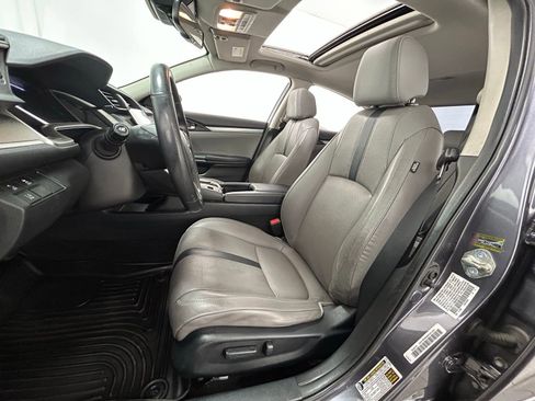 Used 2017 Honda Civic Touring image 26