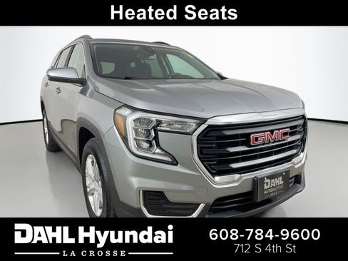 Used 2024 GMC Terrain SLE w/ Driver Convenience Package image 1