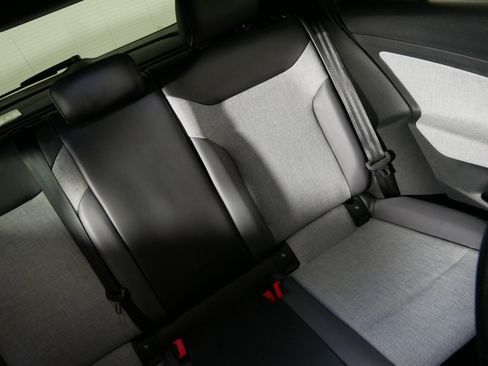 Certified 2024 Volkswagen ID.4 Pro image 14