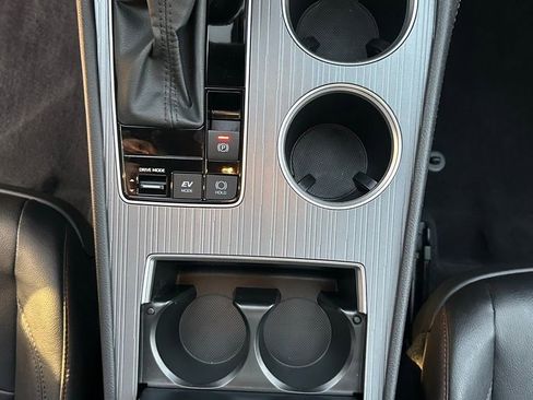 Used 2024 Toyota Sienna XSE image 26