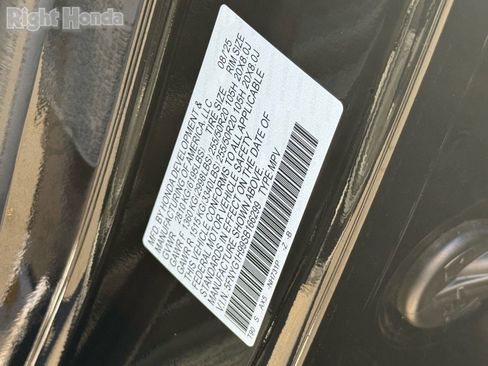 Certified 2025 Honda Pilot Black Edition image 35