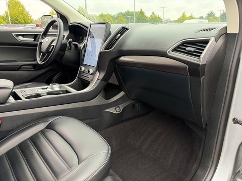 Used 2024 Ford Edge SEL w/ Convenience Package AWD/4WD image 10