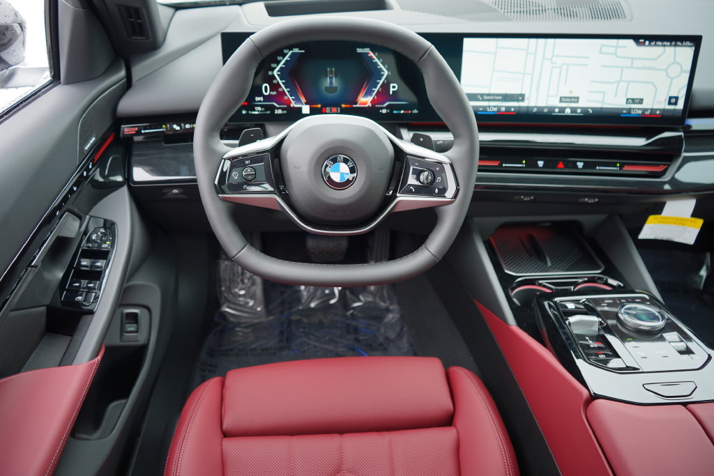 Used 2026 BMW 530i w/ Premium Package RWD image 16
