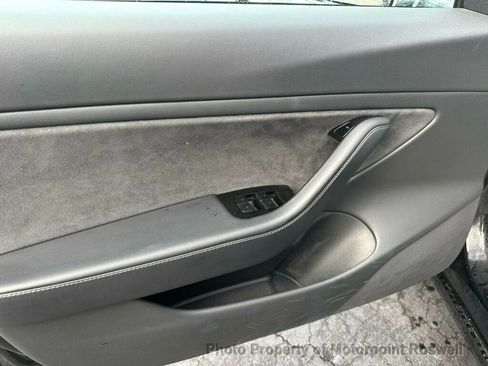 Used 2018 Tesla Model 3 Long Range image 10