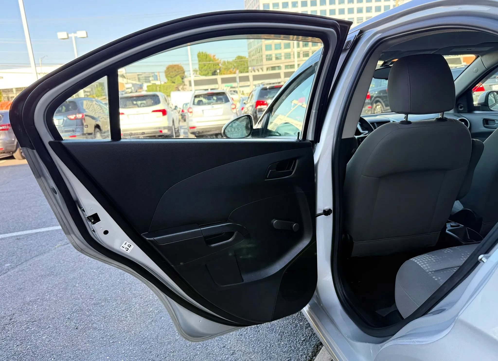 Used 2018 Chevrolet Sonic LS FWD image 21