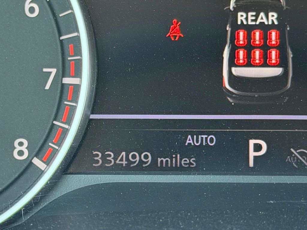 Used 2025 Nissan Pathfinder SV AWD/4WD image 20