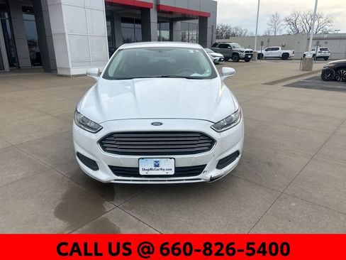 Used 2013 Ford Fusion SE image 2