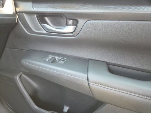 Certified 2025 Honda CR-V EX image 22