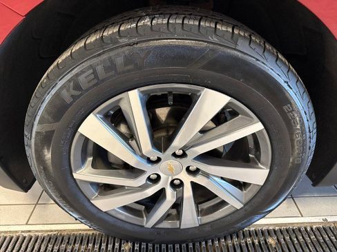 Used 2024 Chevrolet Equinox LT w/ LPO, Floor Liner Package FWD image 12