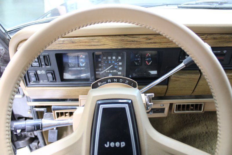 Used 1987 Jeep Grand Wagoneer AWD/4WD image 22