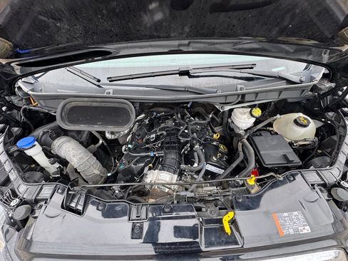 Used 2023 Ford Transit 350 XLT image 11