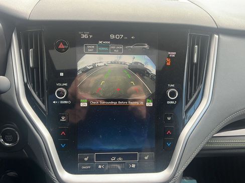 Used 2025 Subaru Outback Onyx Edition AWD/4WD image 21