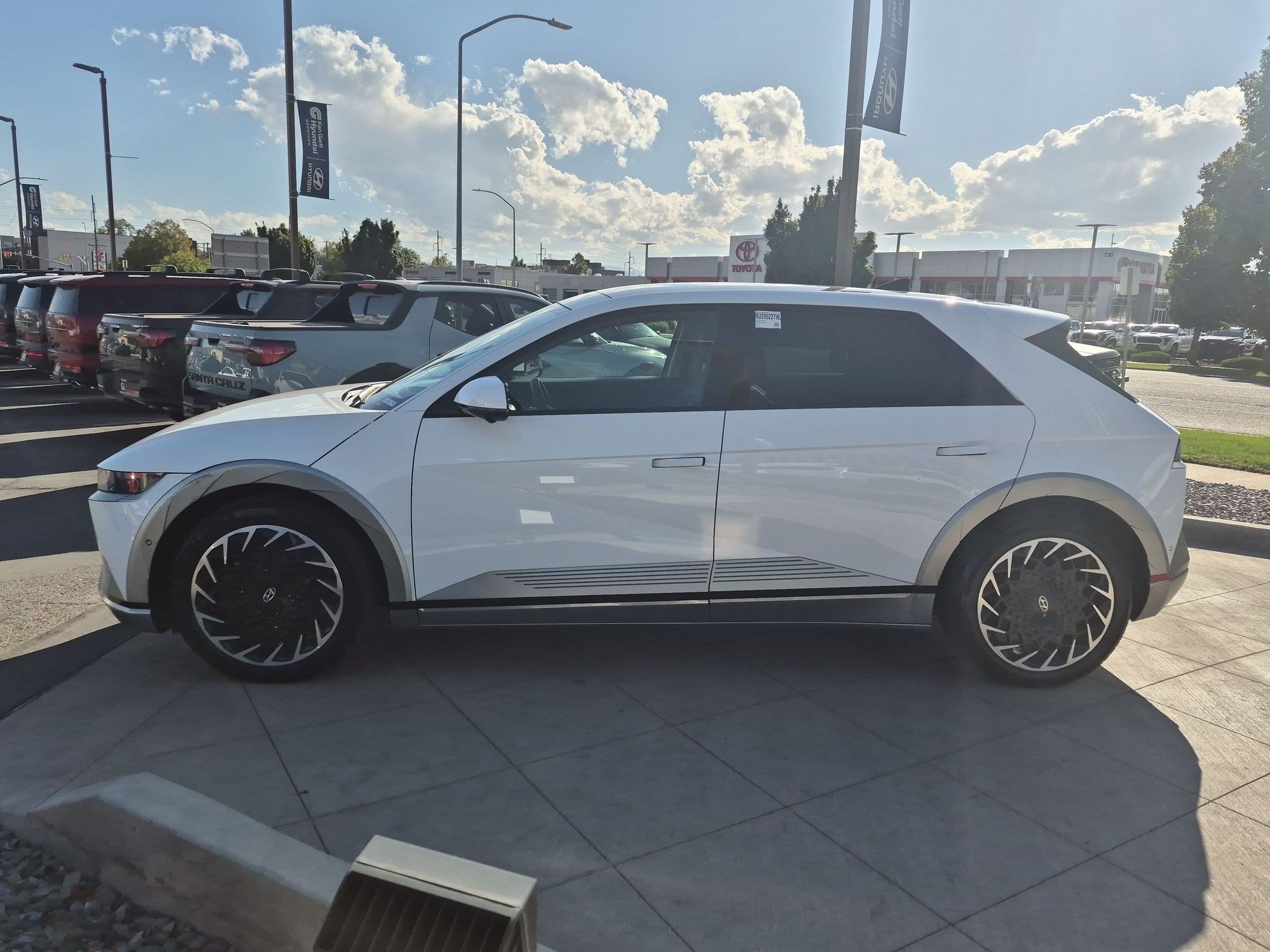 Certified 2024 Hyundai Ioniq 5 Limited AWD/4WD image 9