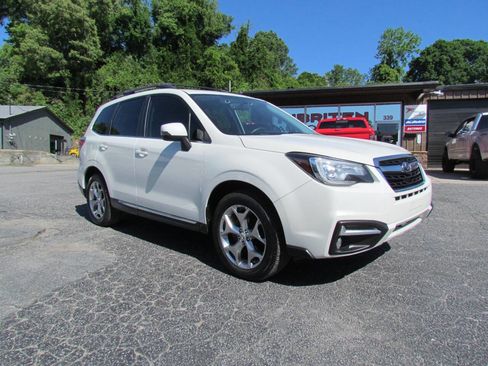 Used 2018 Subaru Forester 2.5i Touring w/ Popular Package #2 AWD/4WD image 1