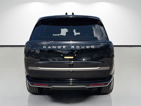 Certified 2025 Land Rover Range Rover SE AWD/4WD image 4