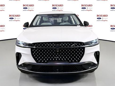 New 2026 Lincoln Nautilus Premier AWD/4WD image 2