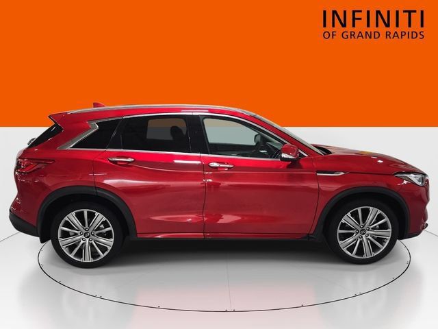 Used 2023 INFINITI QX50 Sensory AWD/4WD image 4