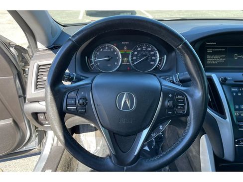 Used 2018 Acura TLX image 33
