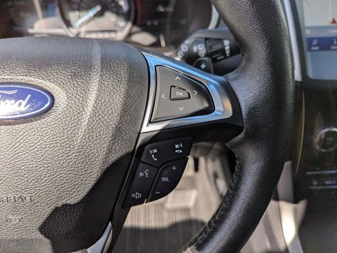 Used 2020 Ford Edge SEL w/ Convenience Package AWD/4WD image 17