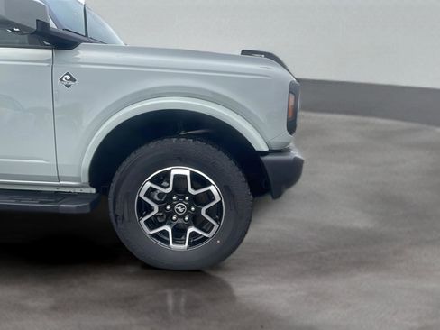 Used 2024 Ford Bronco Outer Banks image 22